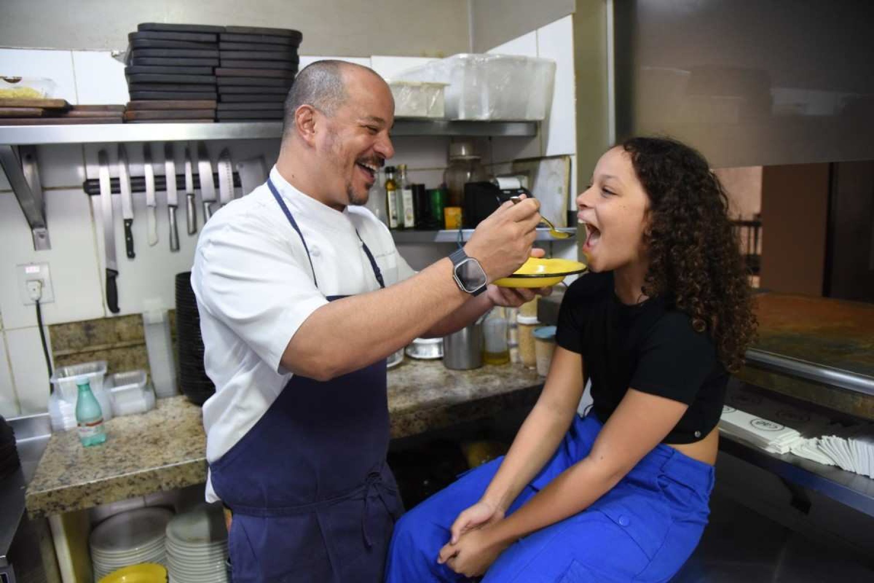 Pais chefs: as dores e as delícias de ensinar os filhos a comer