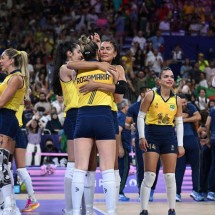 Brasil supera Turquia e conquista bronze no vôlei feminino em Paris -  (crédito: EBC)