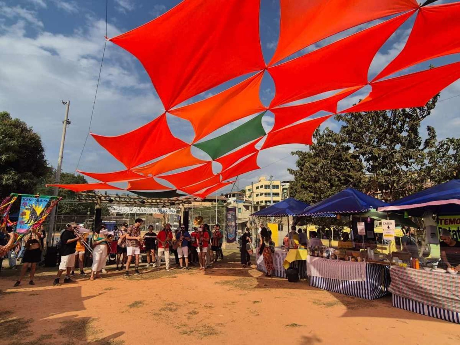 Festival transforma áreas degradadas em espaços de lazer em bairros de BH  