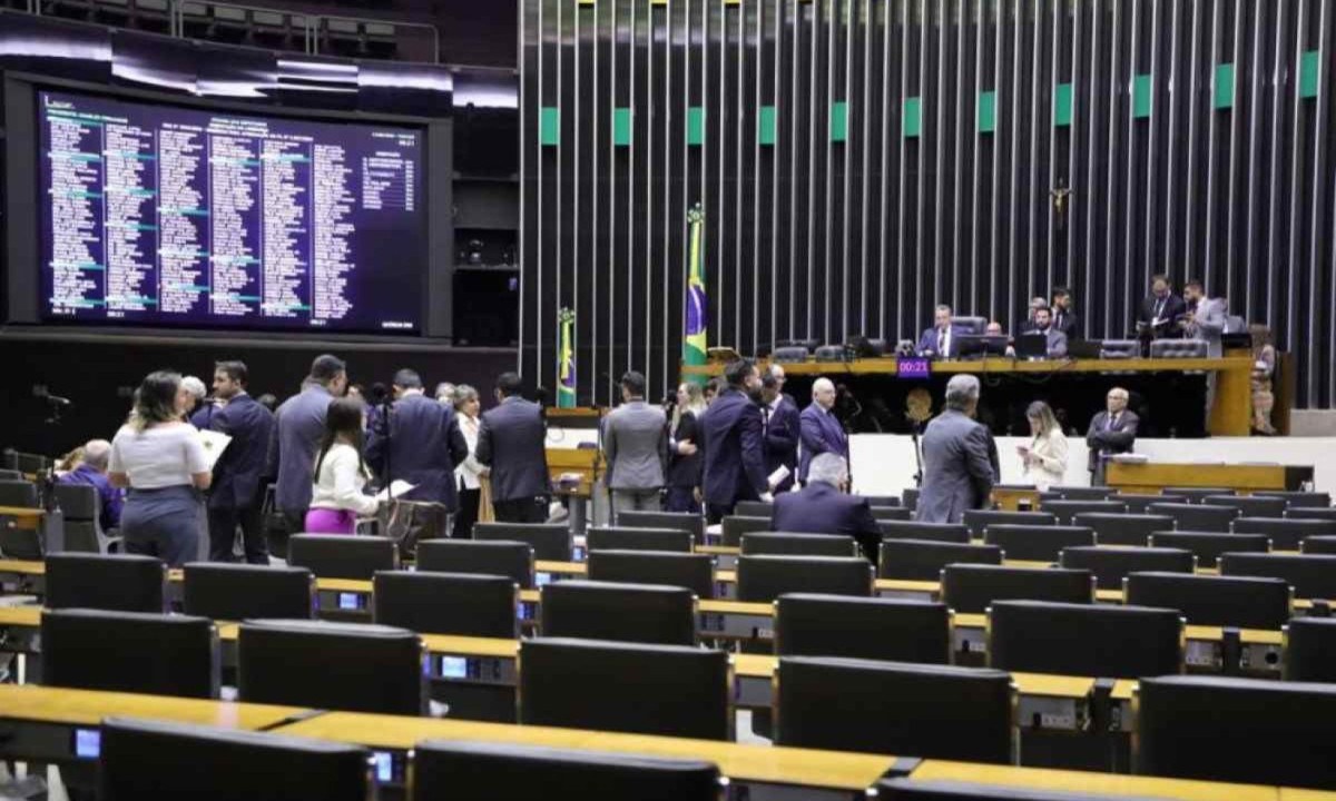 Deputados aprovaram regime de urgência de mais um projeto que regulamenta a reforma tributária -  (crédito: Mário Agra/Câmara dos Deputados)