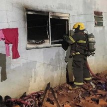 Menina que sofreu queimaduras em incêndio morre no interior de MG - CBMMG