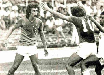 O ex-lateral-direito Nelinho foi um dos principais nomes do Cruzeiro campeão da Libertadores de 1976 e vice do torneio no ano seguinte -  (crédito: Arquivo/EM/D.A Press – 18/11/1979)