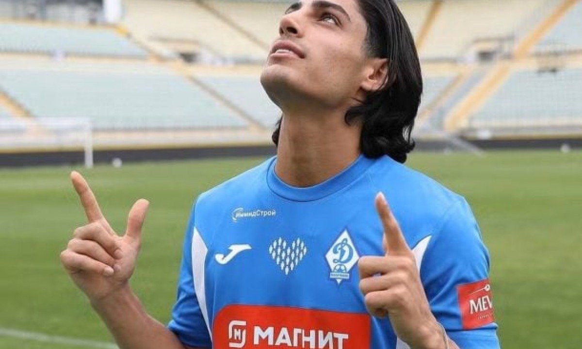 Time da Rússia encontra forma inusitada para gravar nome de jogador em camisa -  (crédito: No Ataque Internacional)