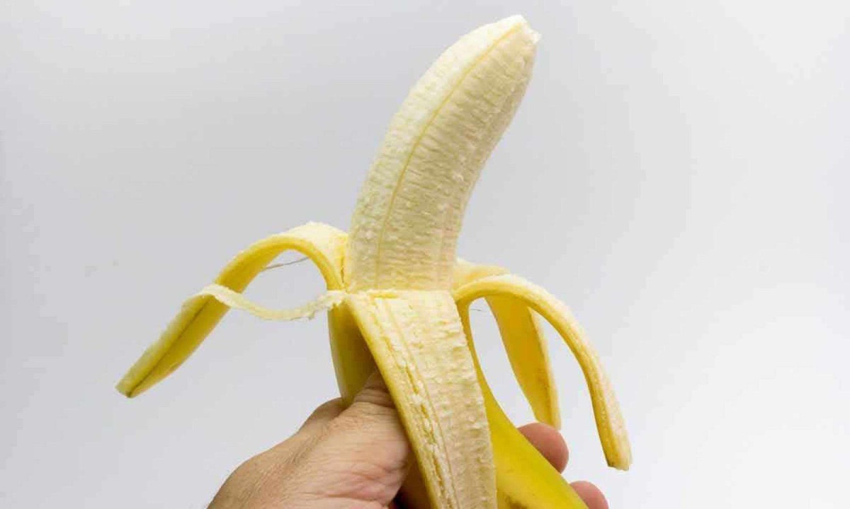 Rica em magnésio e triptofano, banana ajuda a relaxar os músculos
 -  (crédito: Pixabay/reprodução)