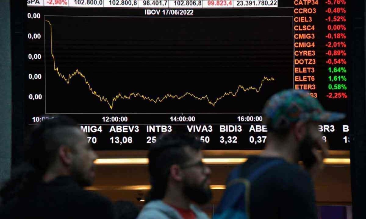 O desempenho do Ibovespa poderia ter sido melhor se não fosse a queda do preço das commodities
 -  (crédito: NELSON ALMEIDA/AFP)