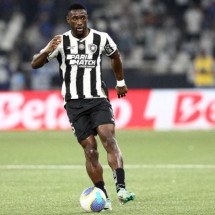 Bastos lidera o setor defensivo do Botafogo  -  (crédito: Foto: Vitor Silva/Botafogo)
