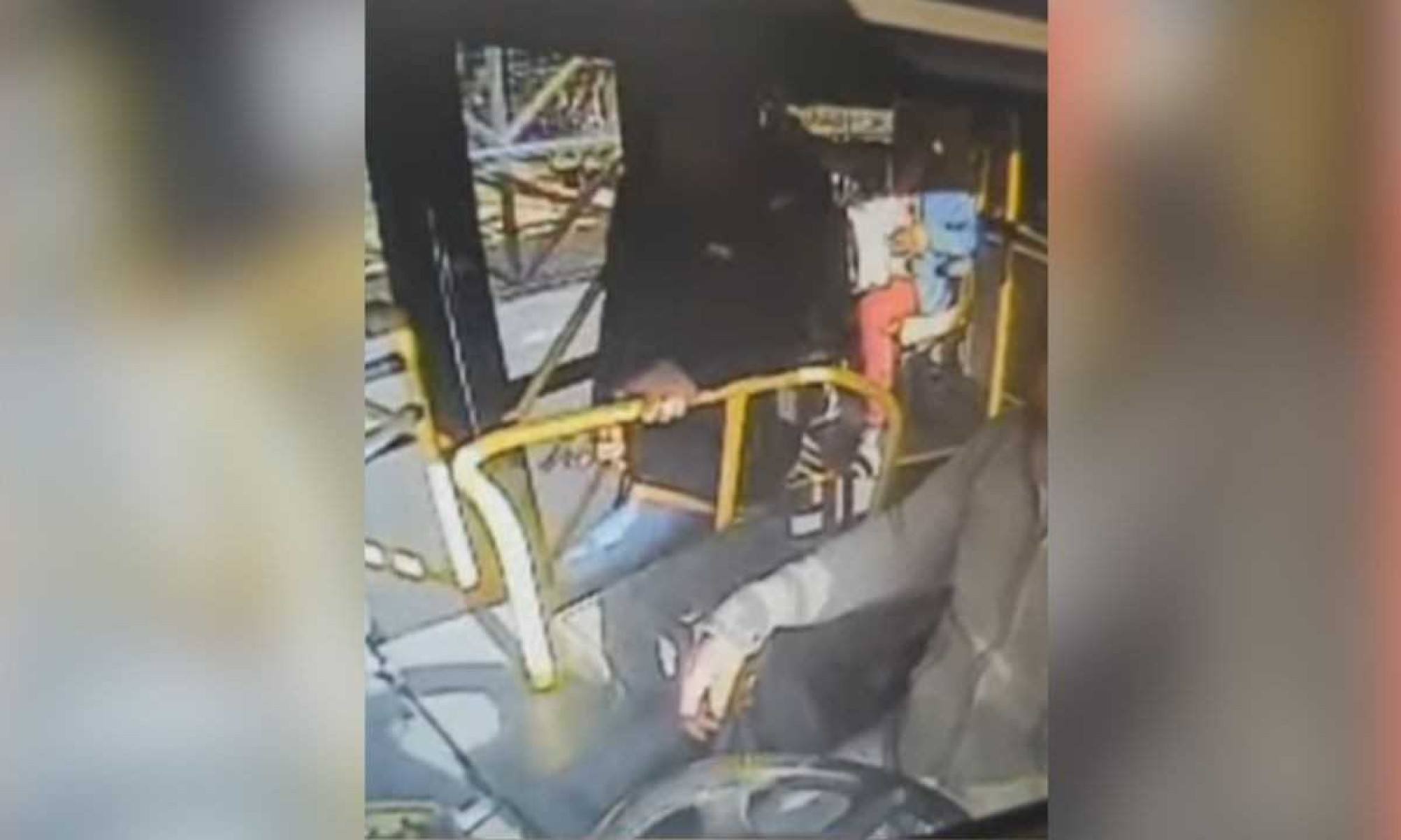 BH: homem assalta ônibus para pagar dívida com agiota