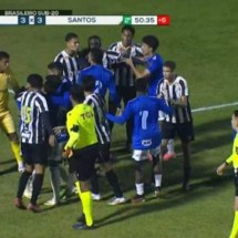 Cruzeiro e Santos mediram forças nesta quarta-feira, no Estádio Castor Cifuentes, em Nova Lima (MG) -  (crédito: Foto: Reprodução/Sportv)