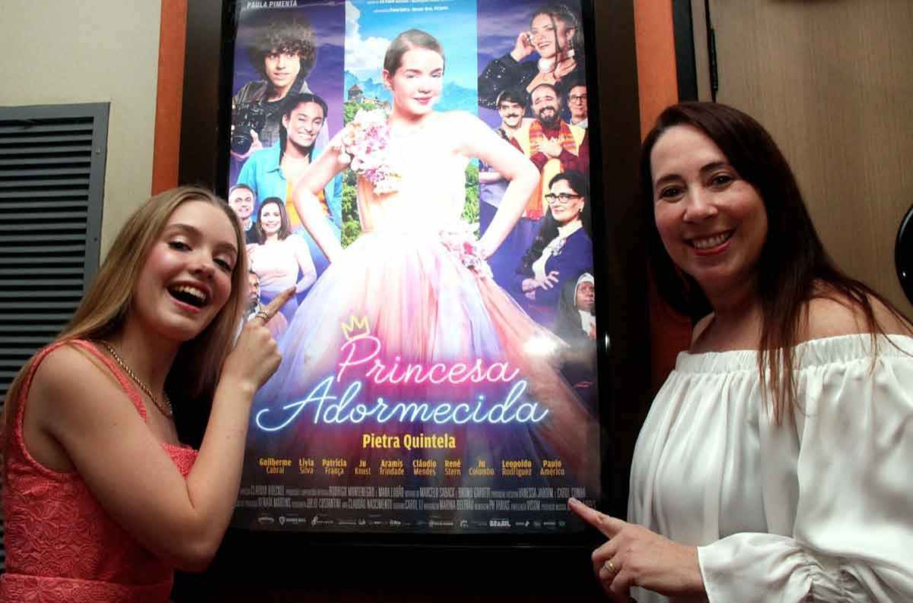 Estreia 'Princesa adormecida', filme inspirado no livro de Paula Pimenta