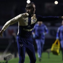 Luis Zubeldía aprovou a atuação do Tricolor na casa do Nacional -  (crédito:  RUBENS CHIRI/Perspectiva)