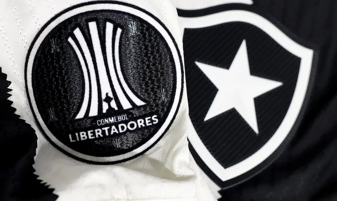 Botafogo irá banir torcedor que cometeu racismo contra Palmeiras -  (crédito: EBC)