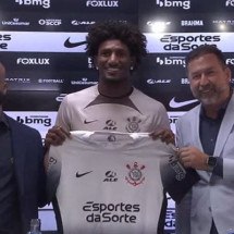 Talles Magno é apresentado no Corinthians -  (crédito: Foto: Reprodução / Corinthians TV)