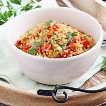 Salada de quinoa (Imagem: Losangela | Shutterstock) -  (crédito: EdiCase)