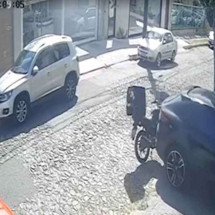 Vídeo: polícia vai intimar motorista de Porsche que ofendeu motoboy - Reprodução