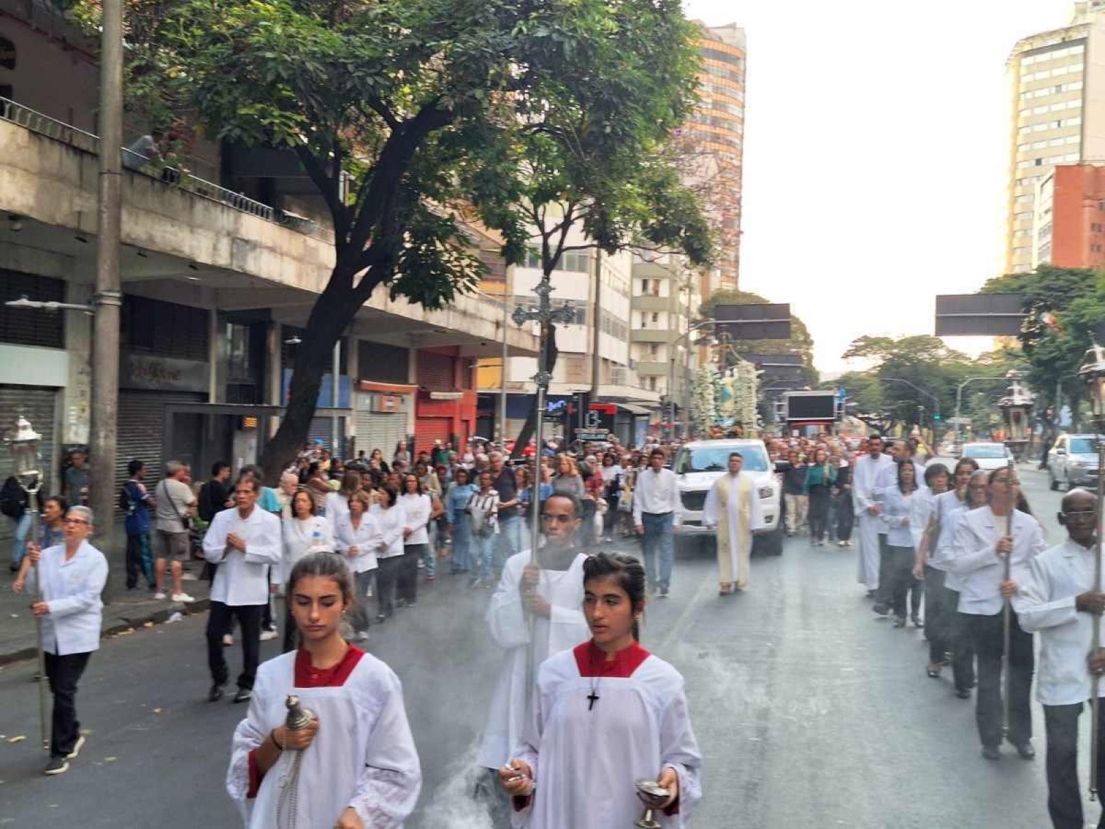 Fé e devoção marcam celebração de Nossa Senhora da Boa Viagem em BH