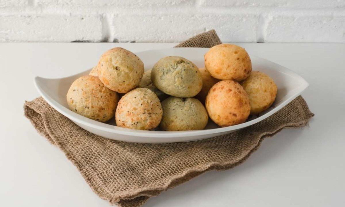 Aproveite a data para experimentar a massa de pão de queijo com sabores diferentes da Soul de Queijo -  (crédito: Thiago Costa/Divulgação)