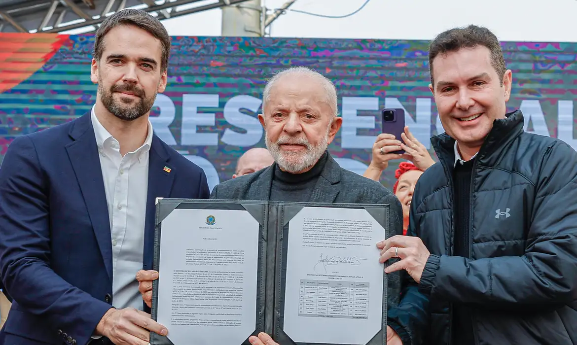 Lula inaugura Centro de Oncologia e Hematologia em Porto Alegre -  (crédito: EBC)