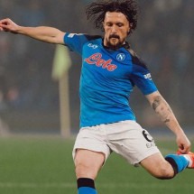 Mário Rui em ação pelo Napoli, da Itália -  (crédito: Foto: Divulgação/ Napoli)