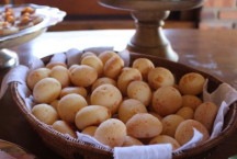 Dia 17/08 é o dia do Pão de Queijo. Veja onde e como celebrar a data!