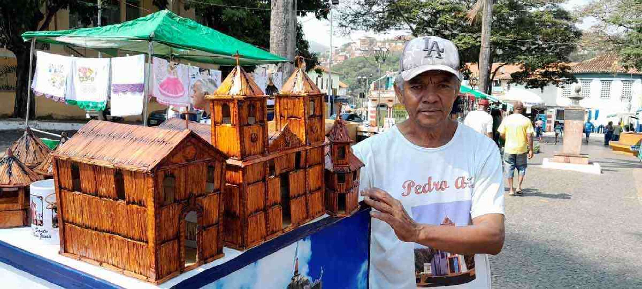 Terços de sementes e igrejas de palitos: como o talento reinventa o louvor