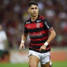 Luiz Araújo em campo pelo Flamengo -  (crédito: Foto: Marcelo Cortes/CRF)
