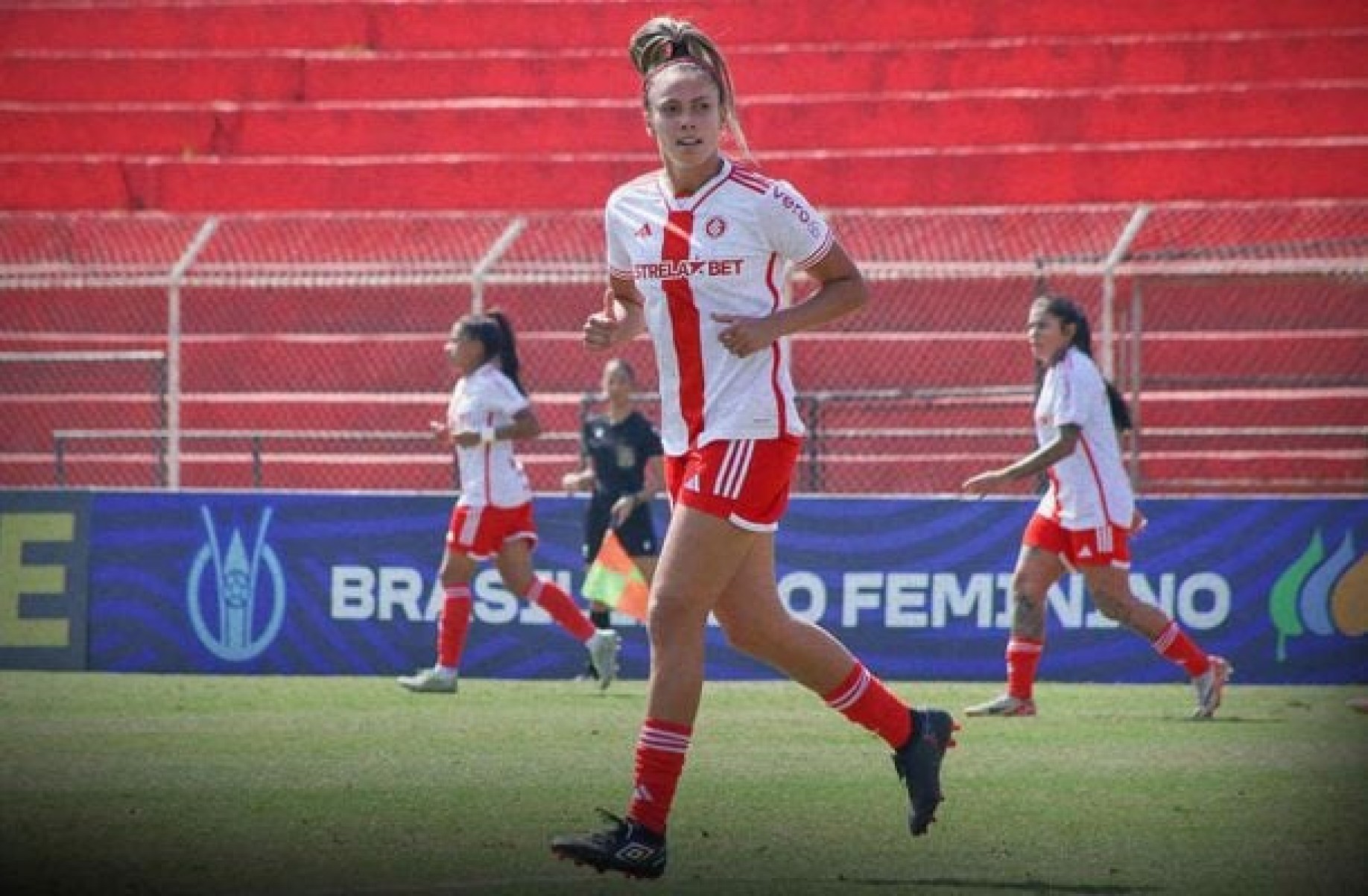 Inter derrota o Palmeiras e segue vivo no Brasileirão Feminino