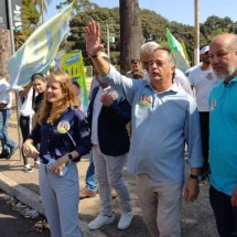 Tramonte visita o Barreiro e ouve demandas de comerciantes - Edésio Ferreira/EM/D.A Press