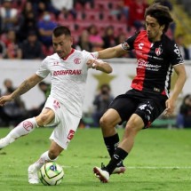 Jean Meneses em aÃ§Ã£o com a camisa do Toluca, do MÃ©xico  -  (crédito: - Foto: Ulisses Ruiz/AFP via Getty Images)