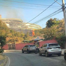 BH: Incêndio em vegetação é combatido por moradores no Buritis - Arquivo pessoal