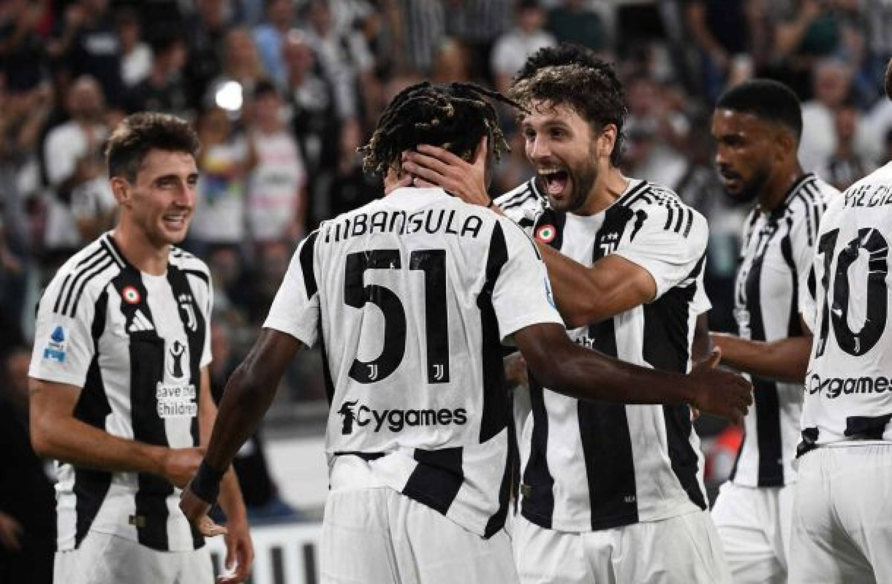 Juventus vence Como em sua estreia no Italiano 2024/25