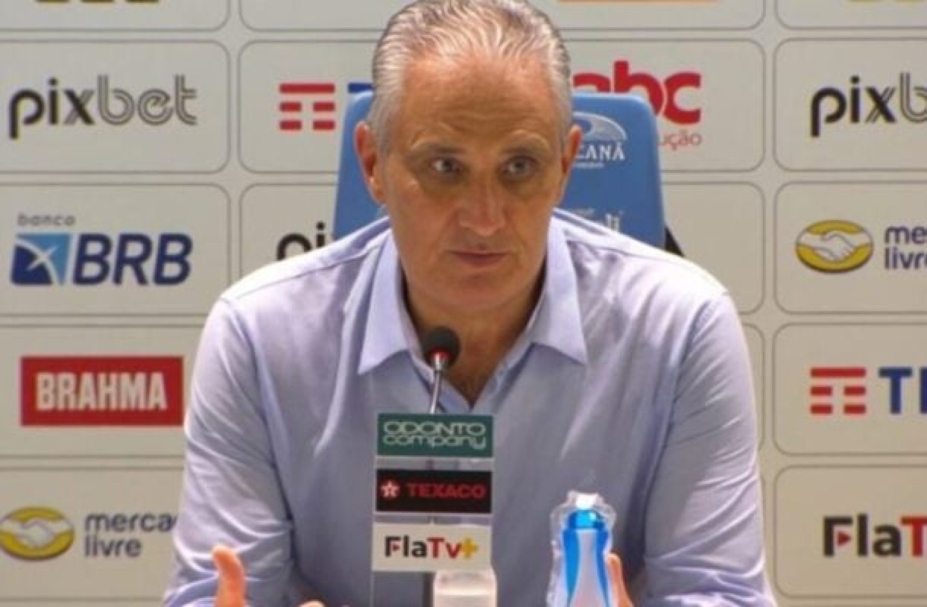 Tite não justifica alteração ‘polêmica’ em goleada sofrida pelo Flamengo