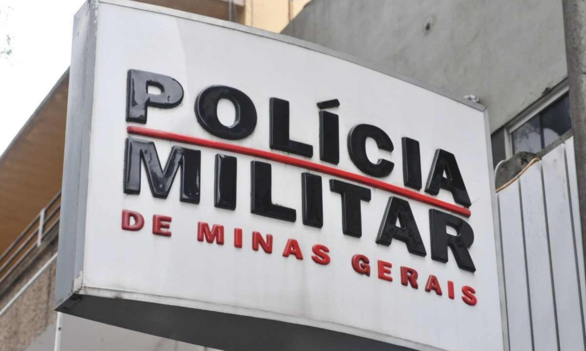 Polícia Militar encontrou homem caído com sangramento na face -  (crédito: Leandro Couri/EM/DA Press)