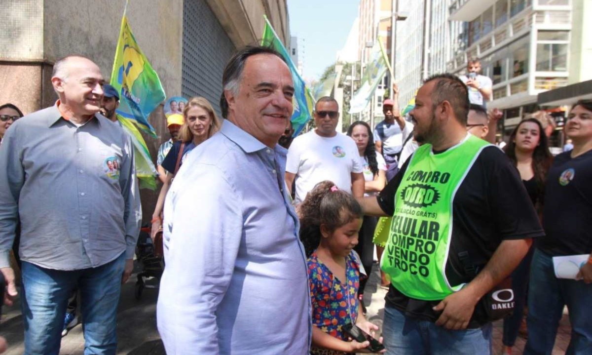 Mauro Tramonte visitou o Hospital Evangélico de Belo Horizonte e a Praça Sete e arredores -  (crédito: Edesio Ferreira/EM/D.A Press)