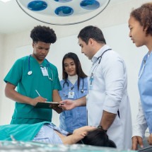 Medicina: 84% dos cursos de excelência no país são privados - DINO