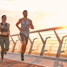 Planejamento e técnica são fundamentais para evitar lesões durante as corridas de rua (Imagem: 4 PM production | Shutterstock) -  (crédito: EdiCase)