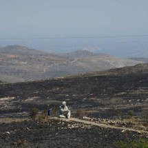 Morador da Serra do Cipó testemunha início das chamas: 'cenário de guerra' - Túlio Santos/EM/D.A Press