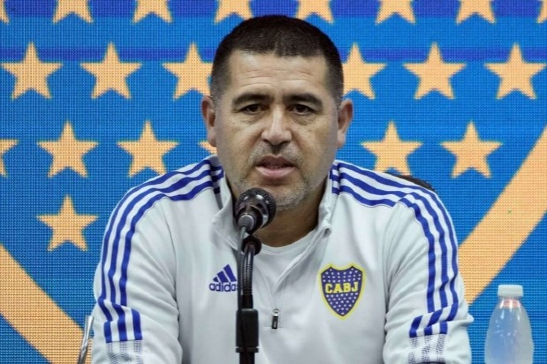 Presidente do Boca, Riquelme se irrita e abandona entrevista -  (crédito: No Ataque Internacional)