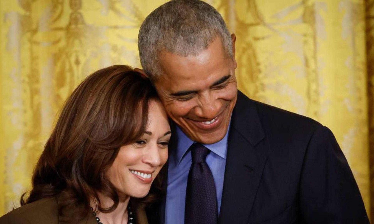 Obama e a então procuradora-geral Harris -  (crédito: Getty Images)