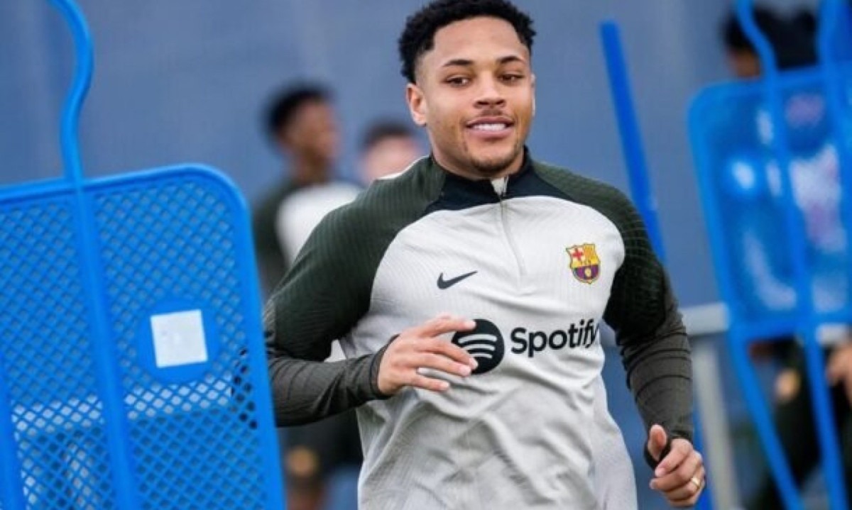 Vitor Roque deve trocar Barcelona por outro clube espanhol, diz jornal -  (crédito: No Ataque Internacional)
