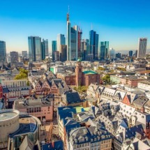 Frankfurt é uma cidade rica em cultura, arquitetura e estilo de vida dinâmico (Imagem: Elen Marlen | Shutterstock)  -  (crédito: EdiCase)