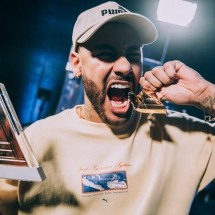 Neymar sagra-se campeão de torneio mundial do Esports, em evento na Arábia -  (crédito: Jogada10)