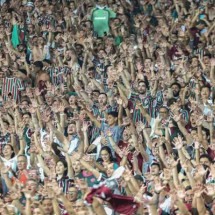 Torcida do Fluminense fez bonita festa diante do Grêmio, na terça (20) -  (crédito: Foto: MARCELO GONÇALVES / FLUMINENSE FC)