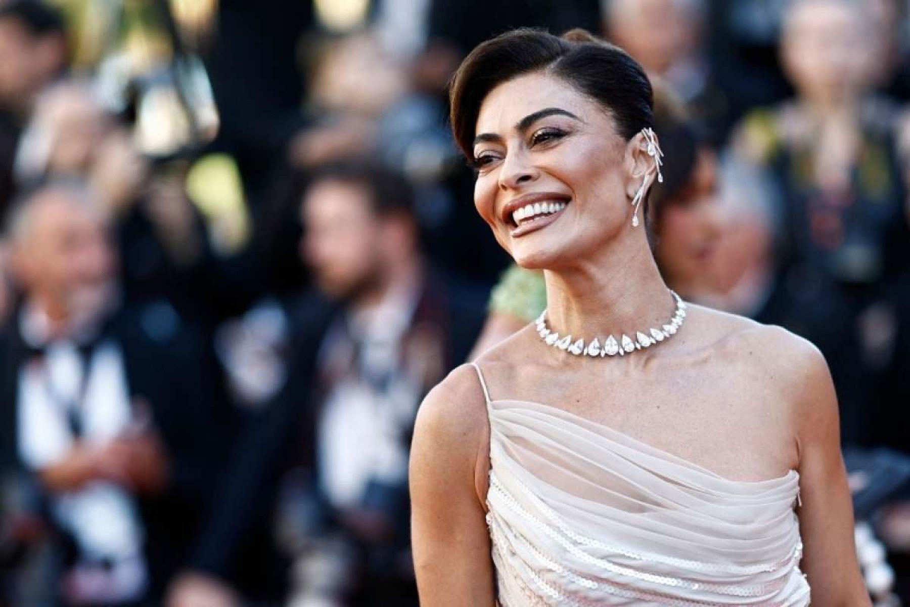 Juliana Paes relata sofrer com crises de ansiedade e pânico