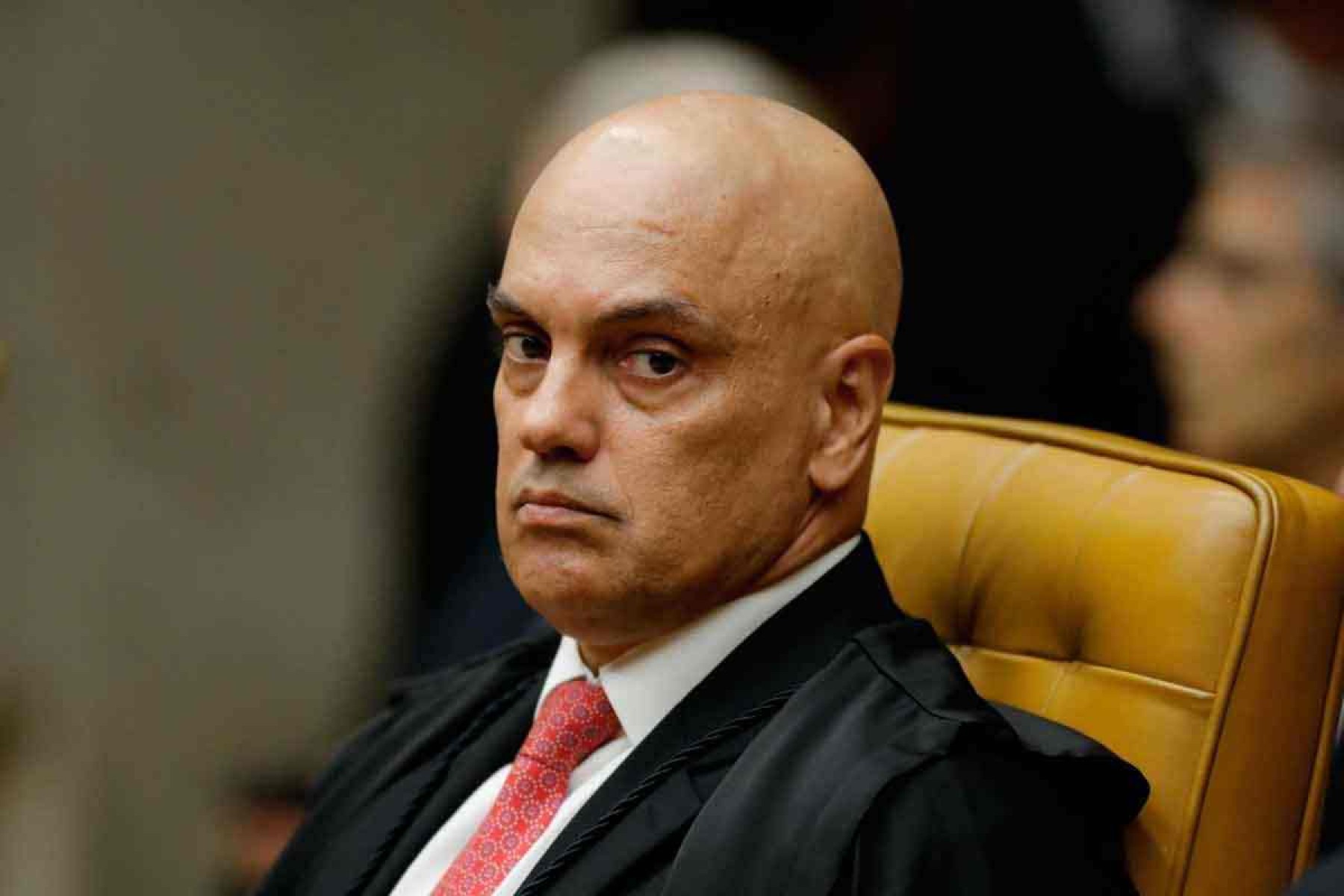 Moraes absolve morador de rua acusado de participar dos atos de 8/1