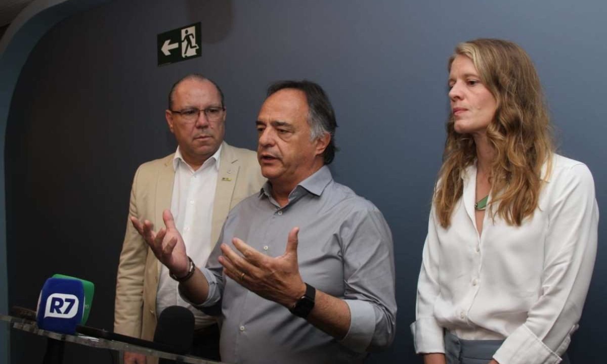 Mauro Tramonte (Republicanos) e Luísa Barreto (Novo) foram à CDL conversar sobre propostas para o comércio de BH -  (crédito: Jair Amaral/EM/D.A. Press)