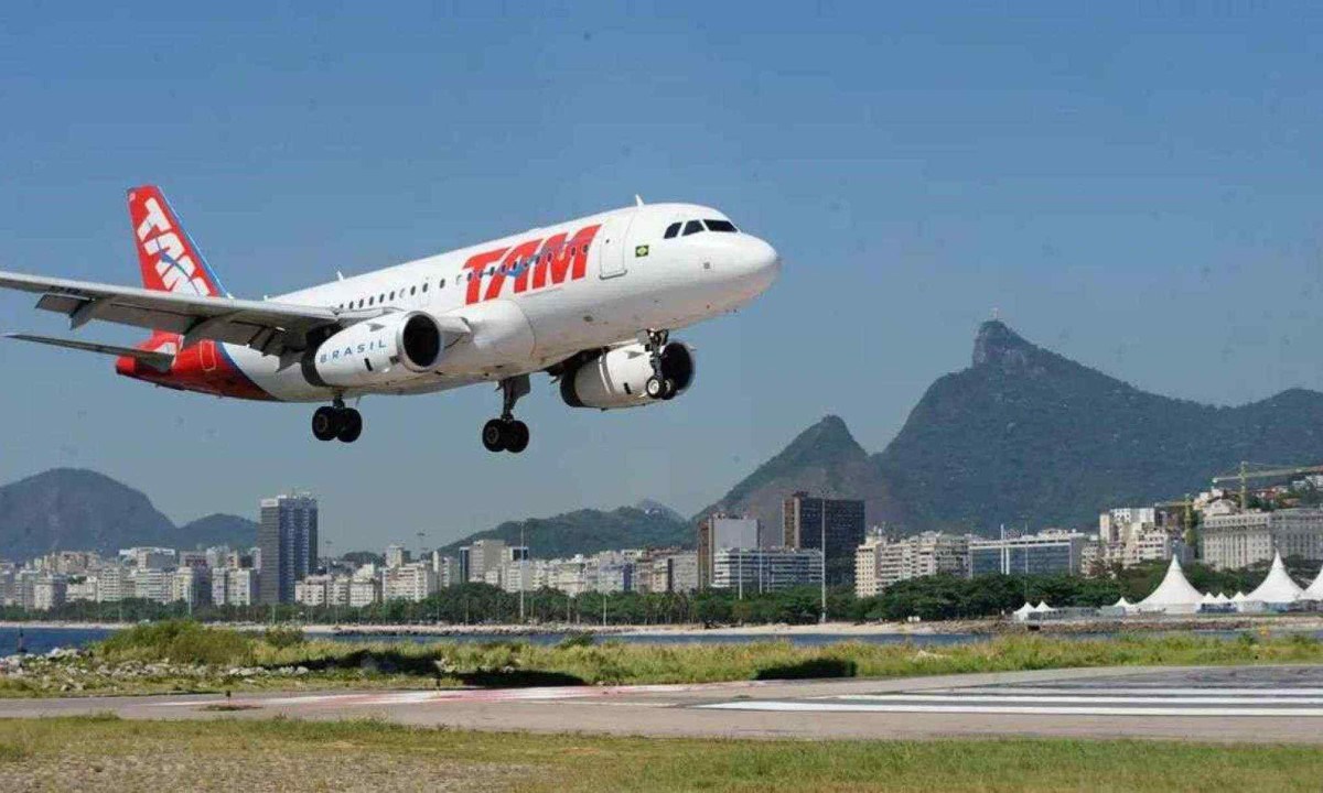 Avião da antiga TAM -  (crédito: Tânia Rego/Agência Brasil)