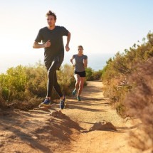 A prática de trail run é ideal para quem gosta de corrida e busca novos desafios (Imagem: PeopleImages.com - Yuri A | Shutterstock) -  (crédito: EdiCase)