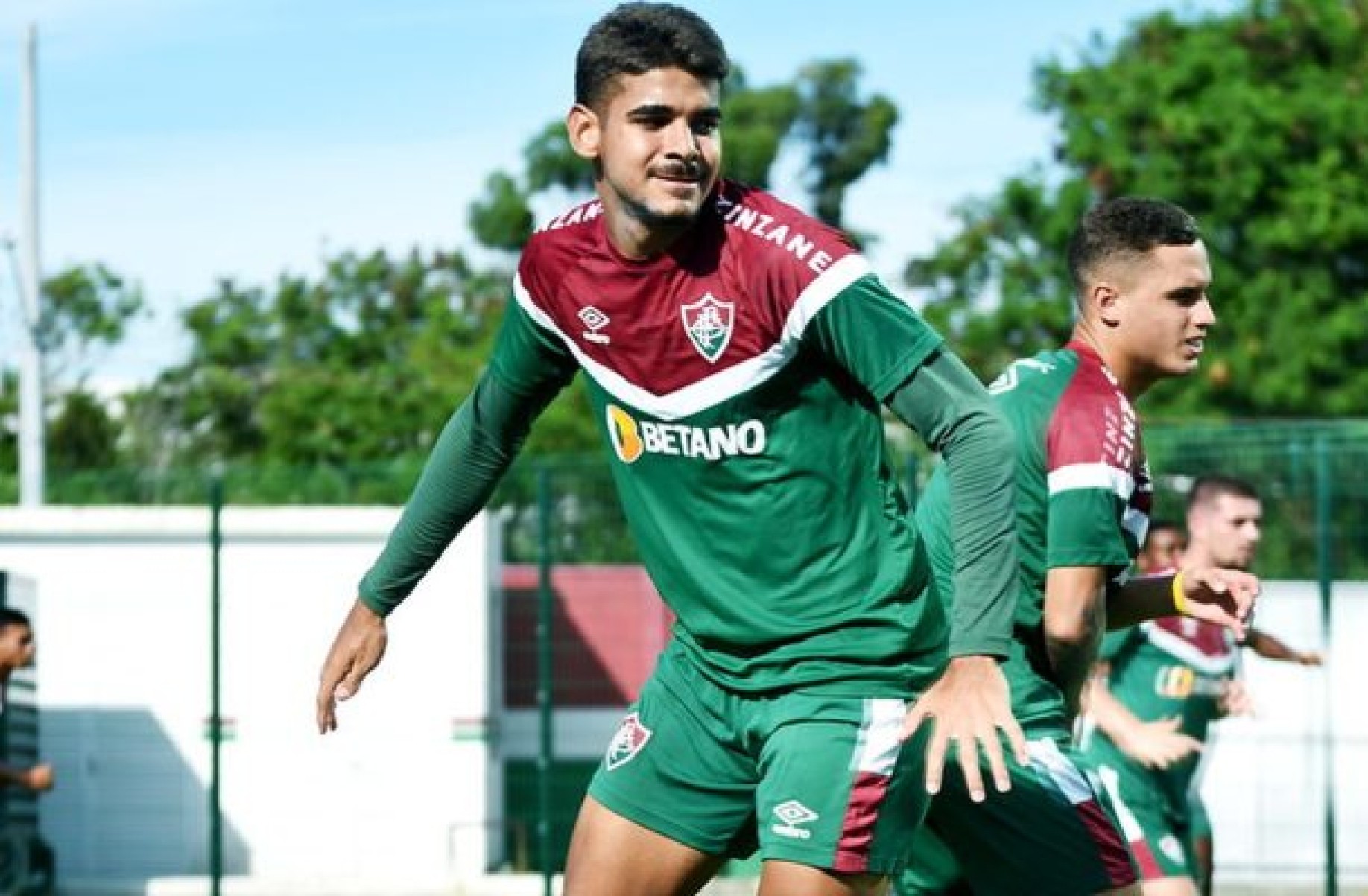 Fluminense solicita volta do atacante João Neto de empréstimo do CRB