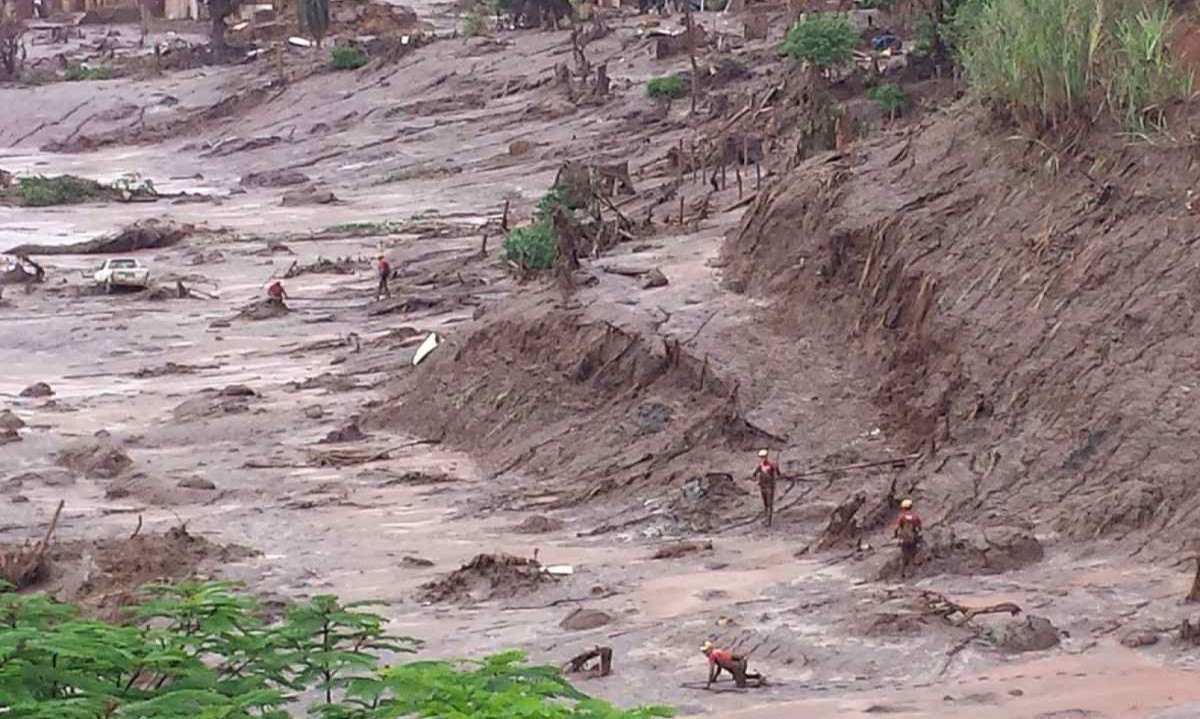 Rompimento de barragem de Mariana em 2015 tem 600 mil atingidos em ação inglesa -  (crédito: Mateus Parreiras/EM/D.A.Press)