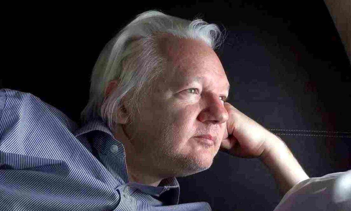 ativista australiano Julian Assange